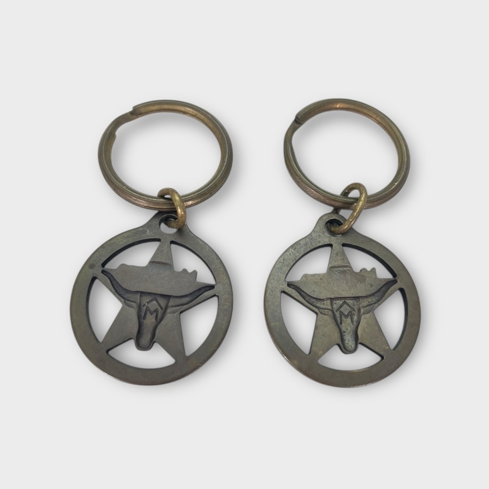 Marlboro Solid Brass Key Chains Star Logo Western Cattle Head Lot Of 2 Heavy - Picture 5 of 5